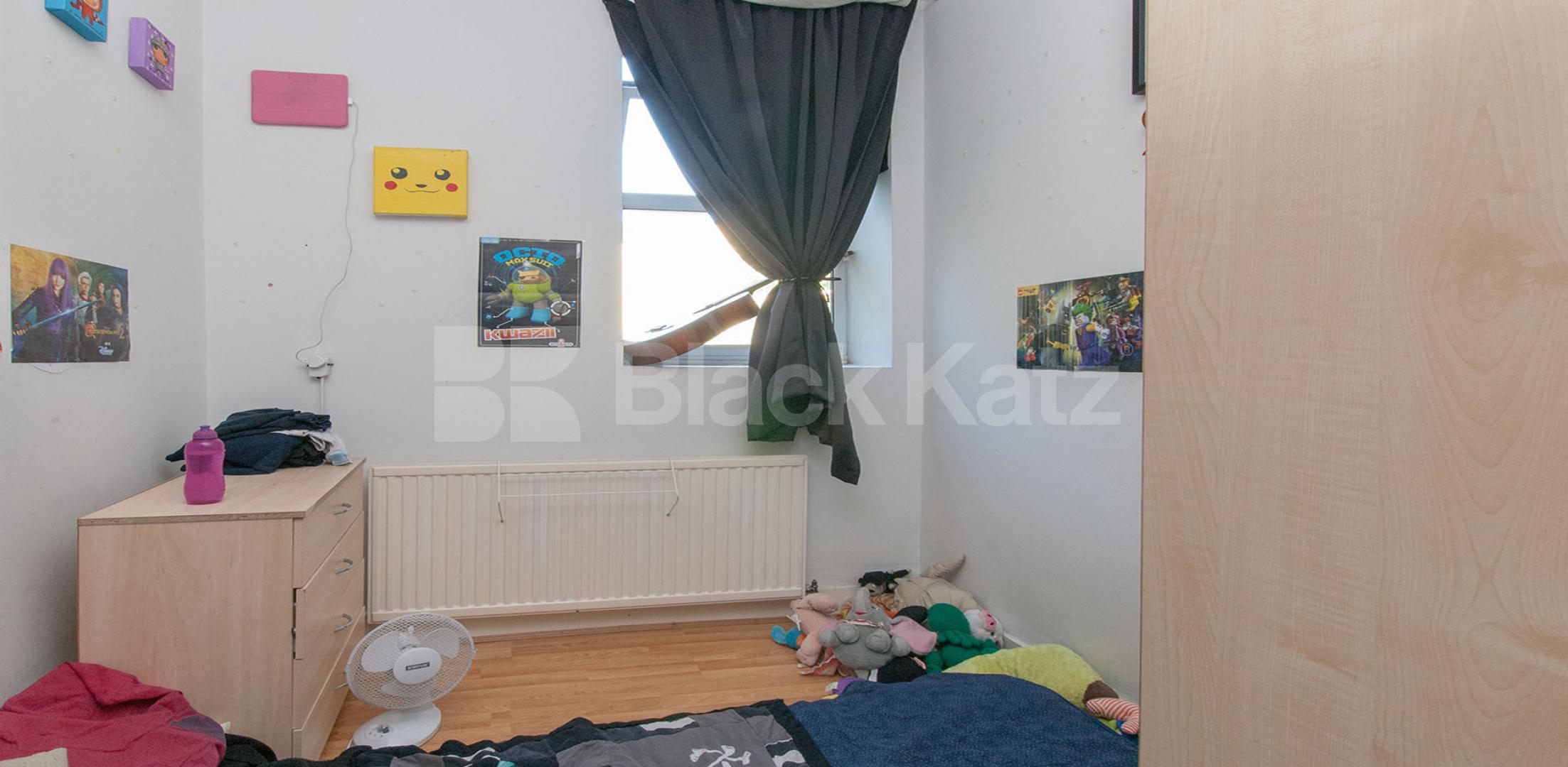 			1 Bedroom, 1 bath, 1 reception Flat			 Stamford Hill, Stoke Newington
